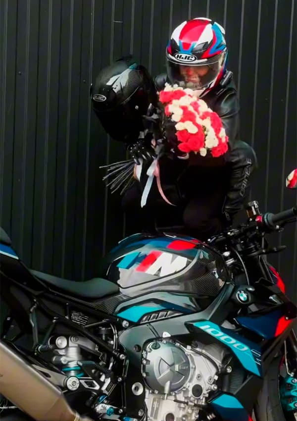 Мотор ревет, и сердце замирает