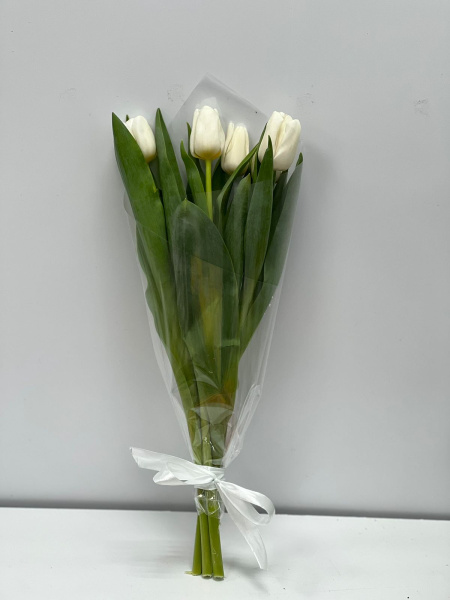 3 белых тюльпанов (5 букетов)