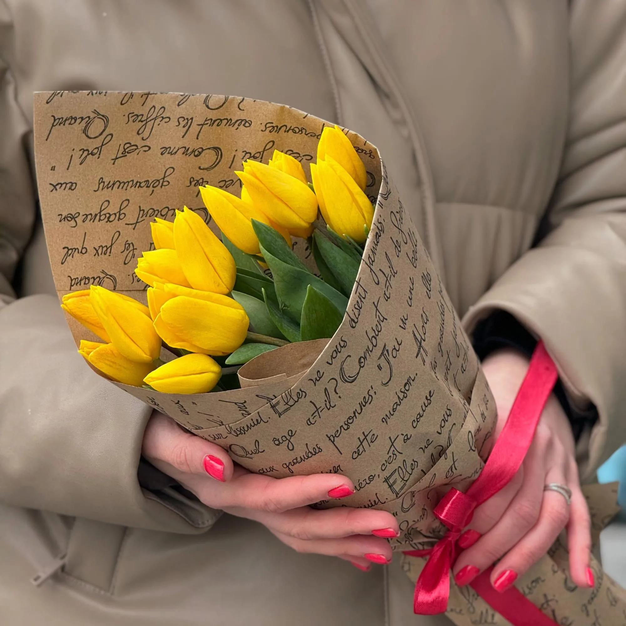 Букет из 15 жёлтых тюльпанов