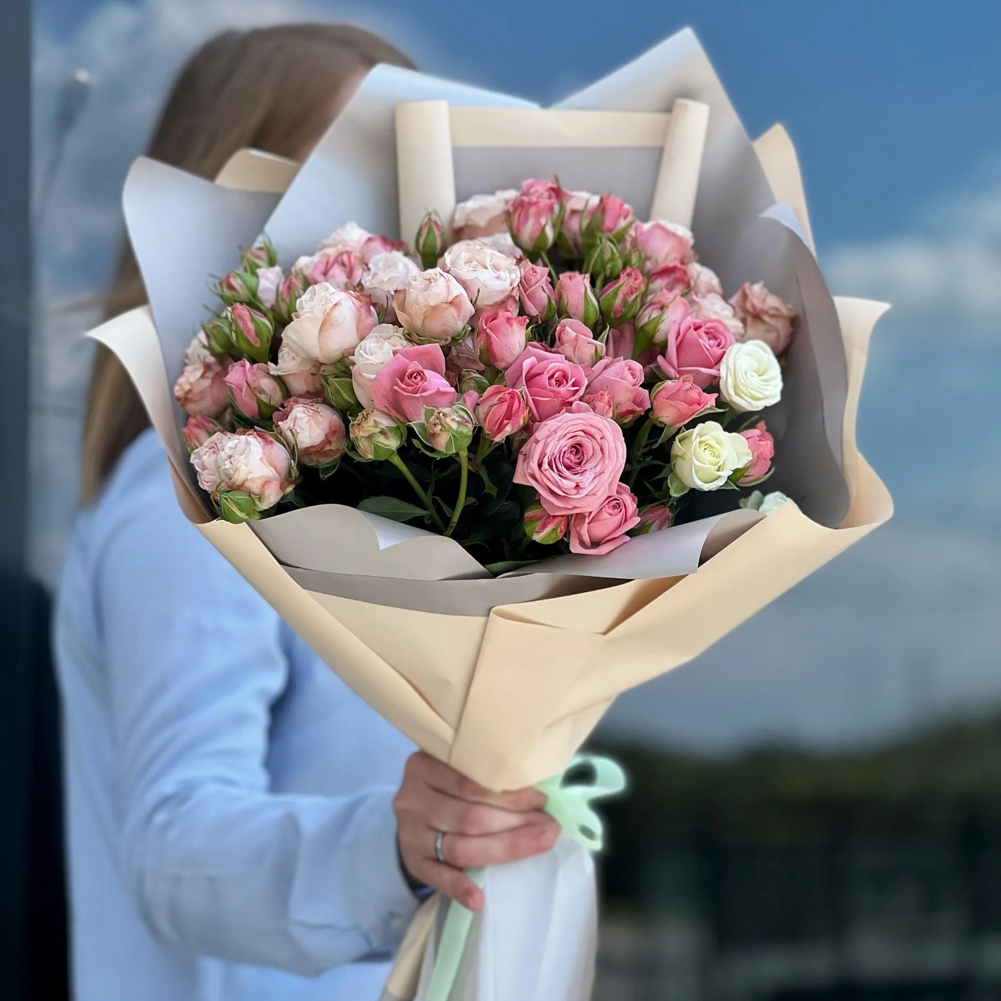 23 розы микс (50 см)