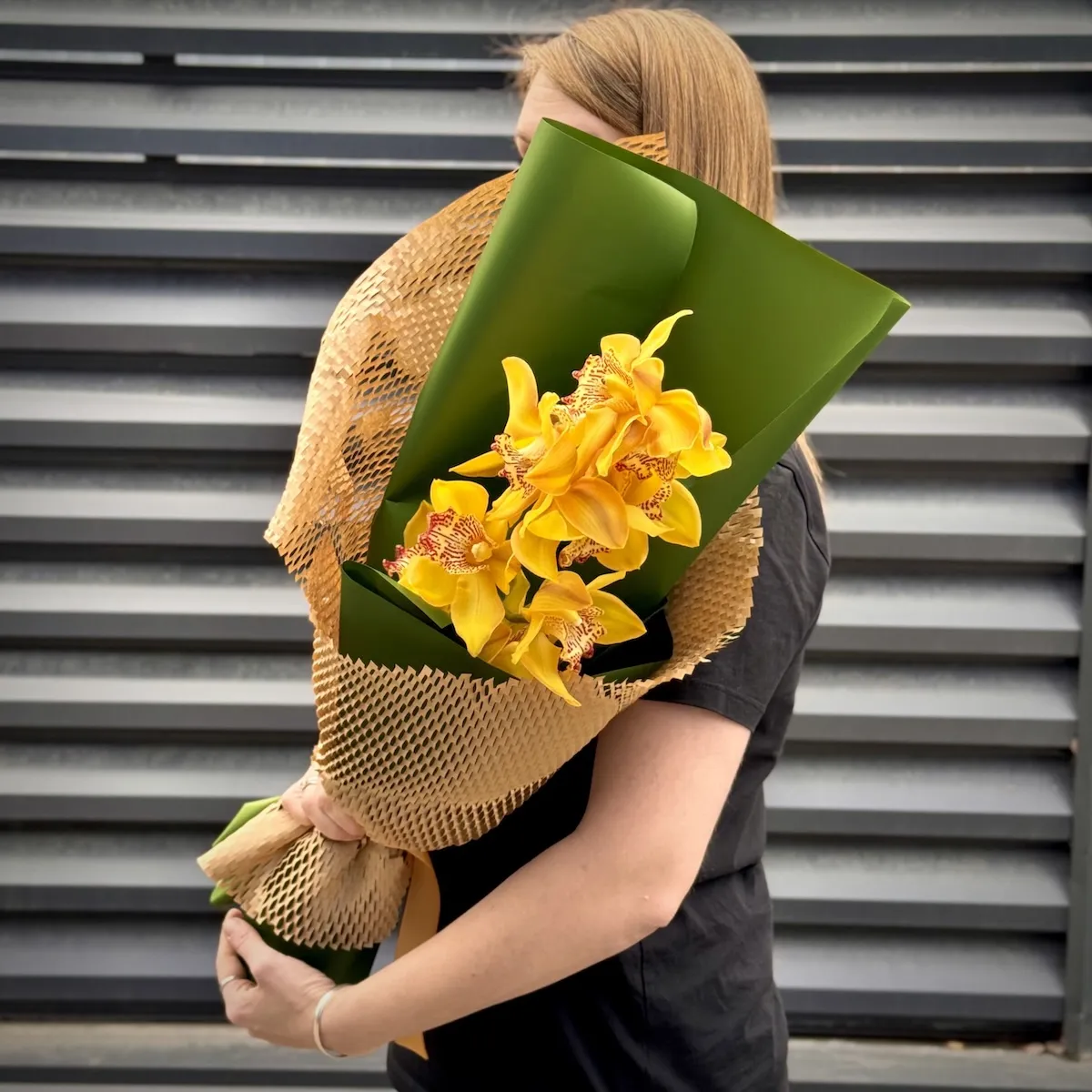 Букет из орхидей