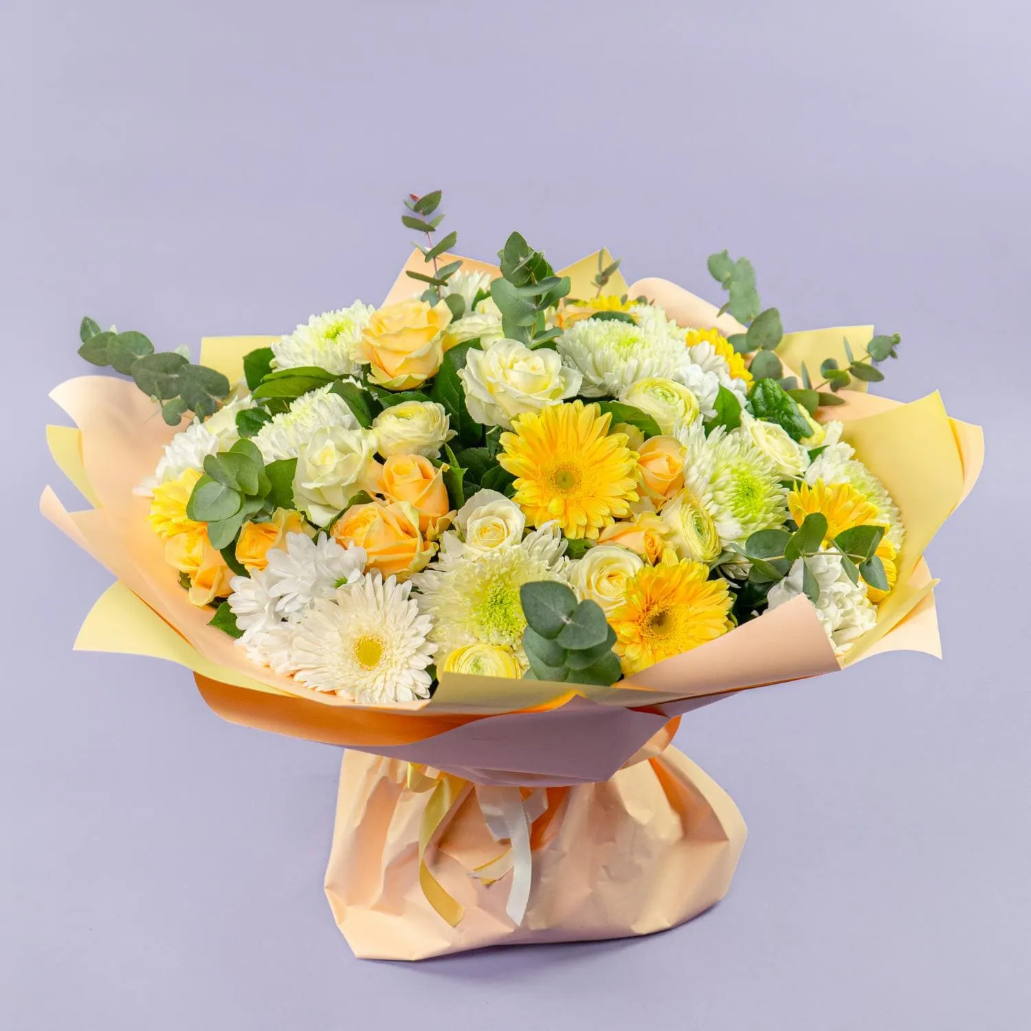 Букет из роз, хризантем микс и гербер