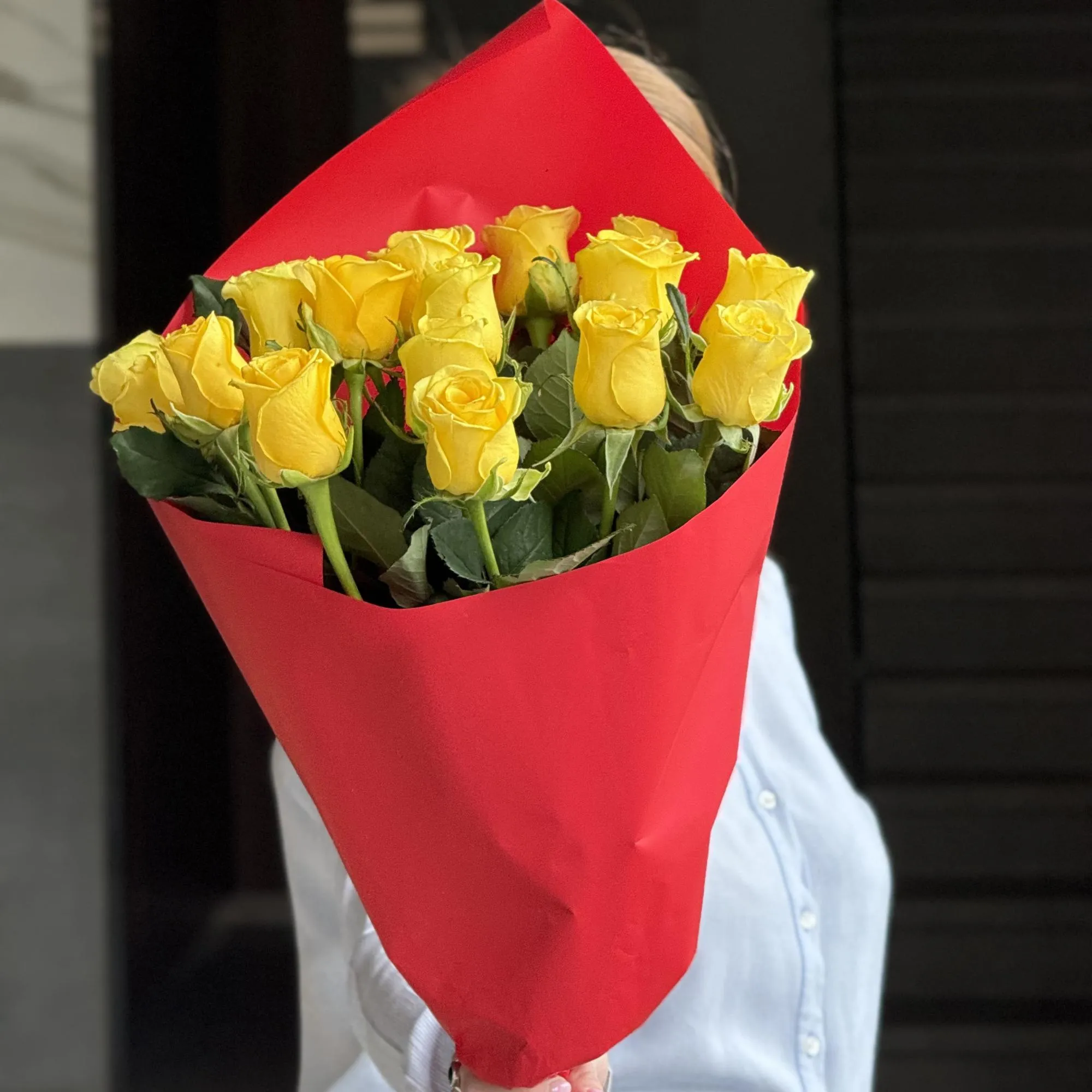 Букет из 17 жёлтых роз (70 см)