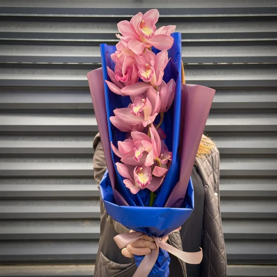 Букет из орхидей