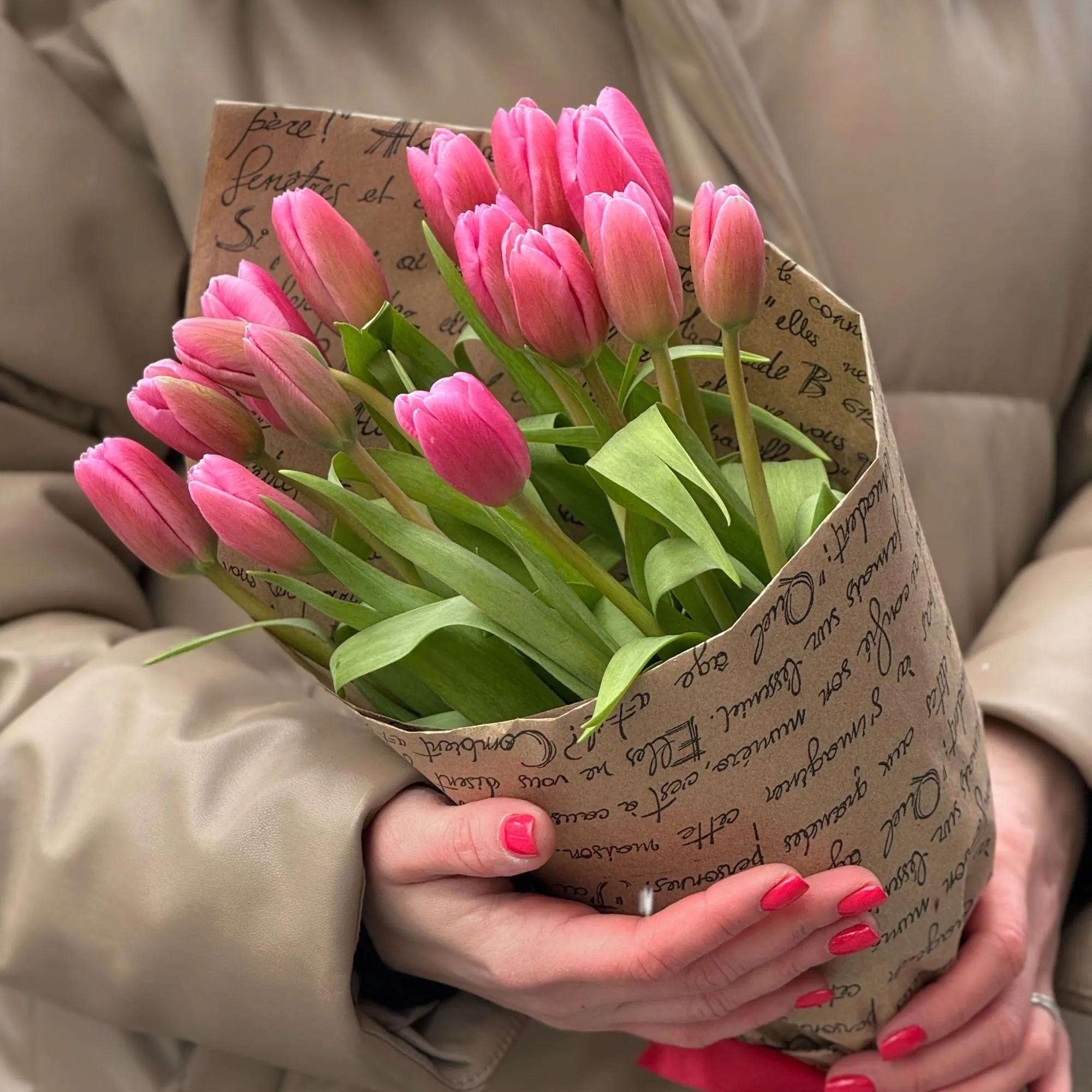 Букет из 15 розовых тюльпанов