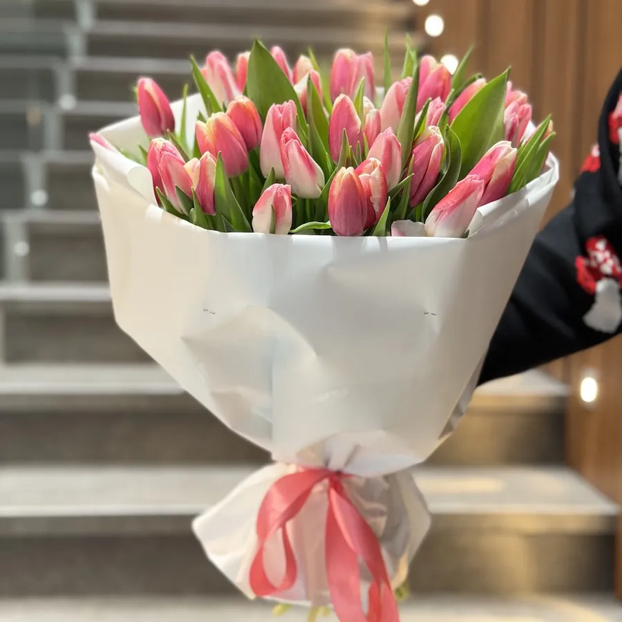 Букет из тюльпанов