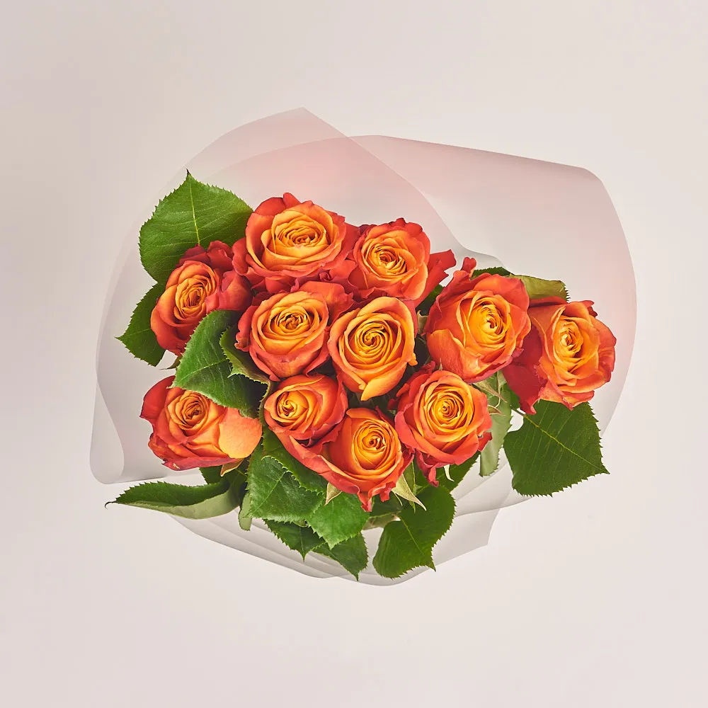 11 оранжево-желтых роз (60 см)