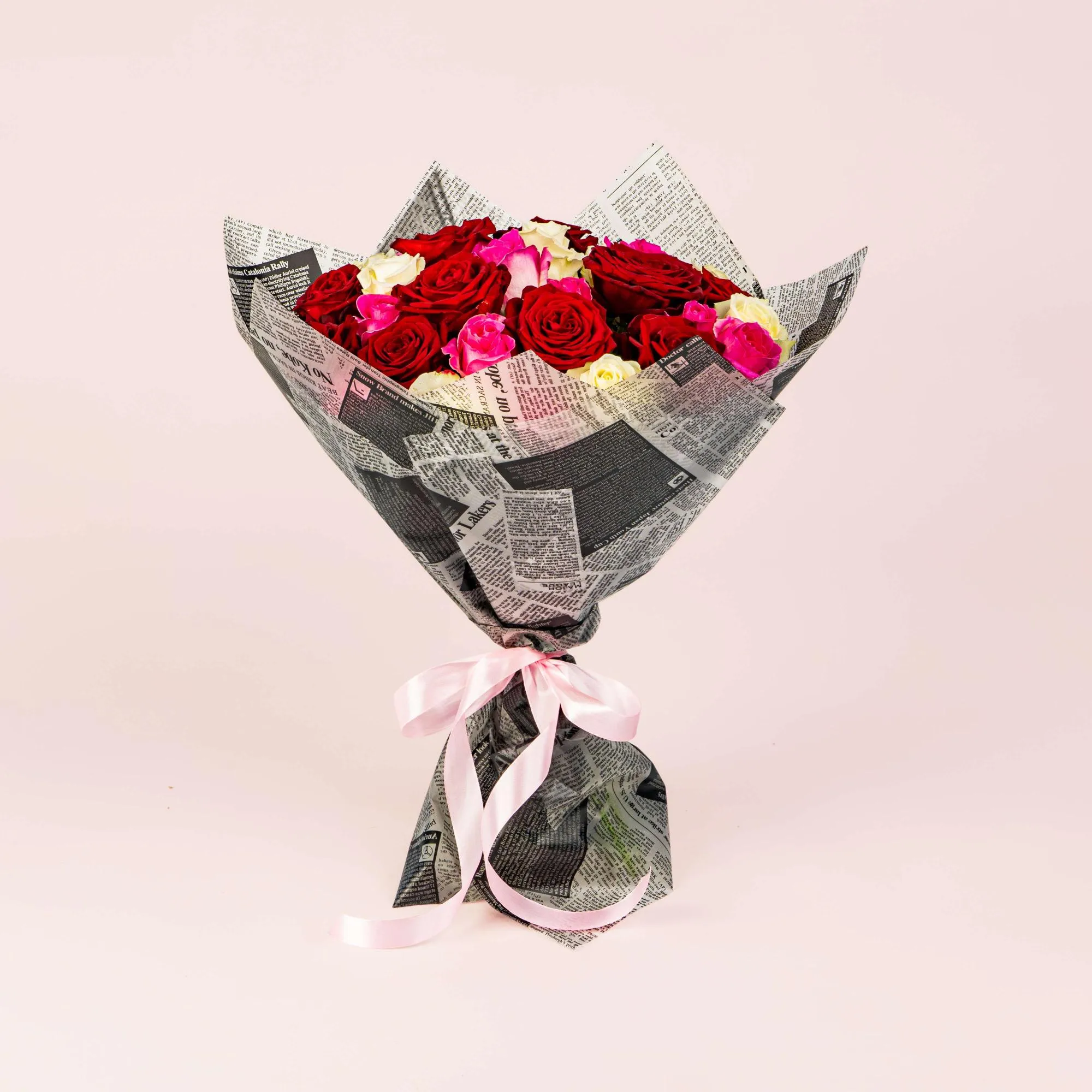 21 роза микс (60 см )