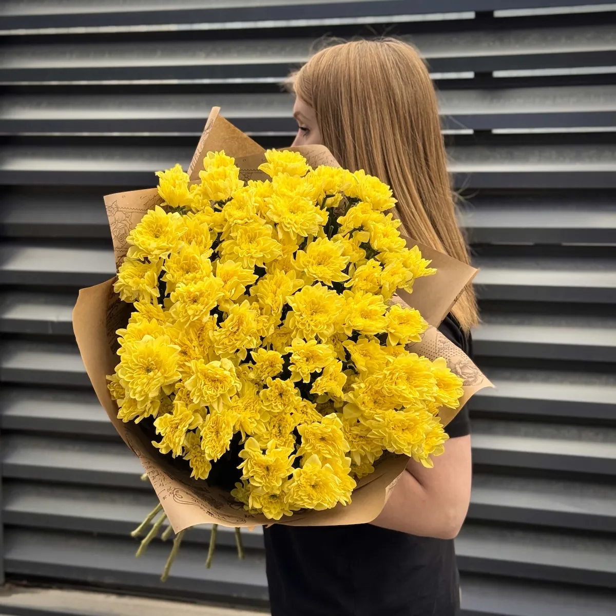 Букет из 11 хризантем