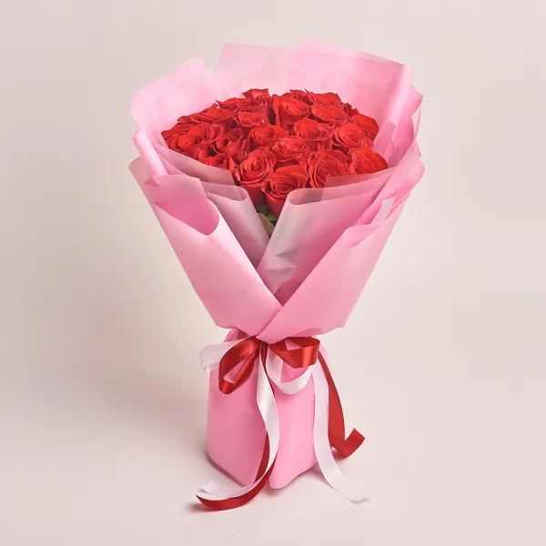 Букет из 25 ярко-красных роз (60 см)