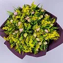 Букет из 49 тюльпанов и солидаго
