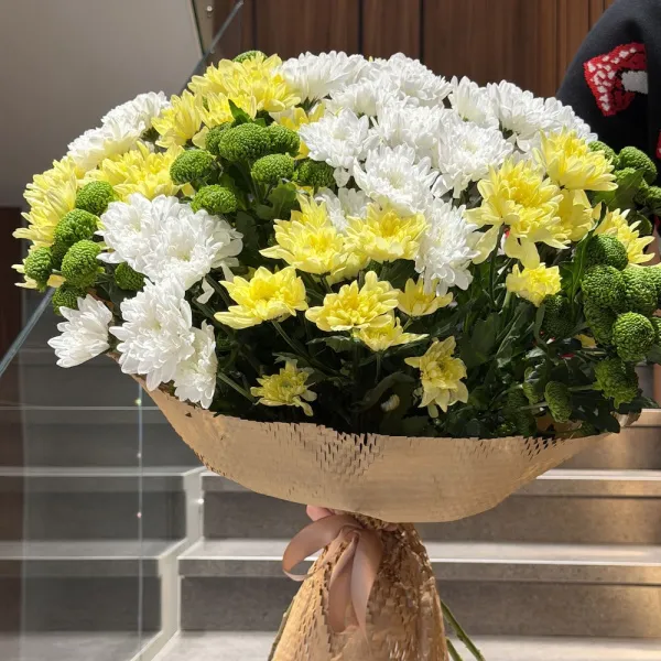 Букет из кустовых хризантем