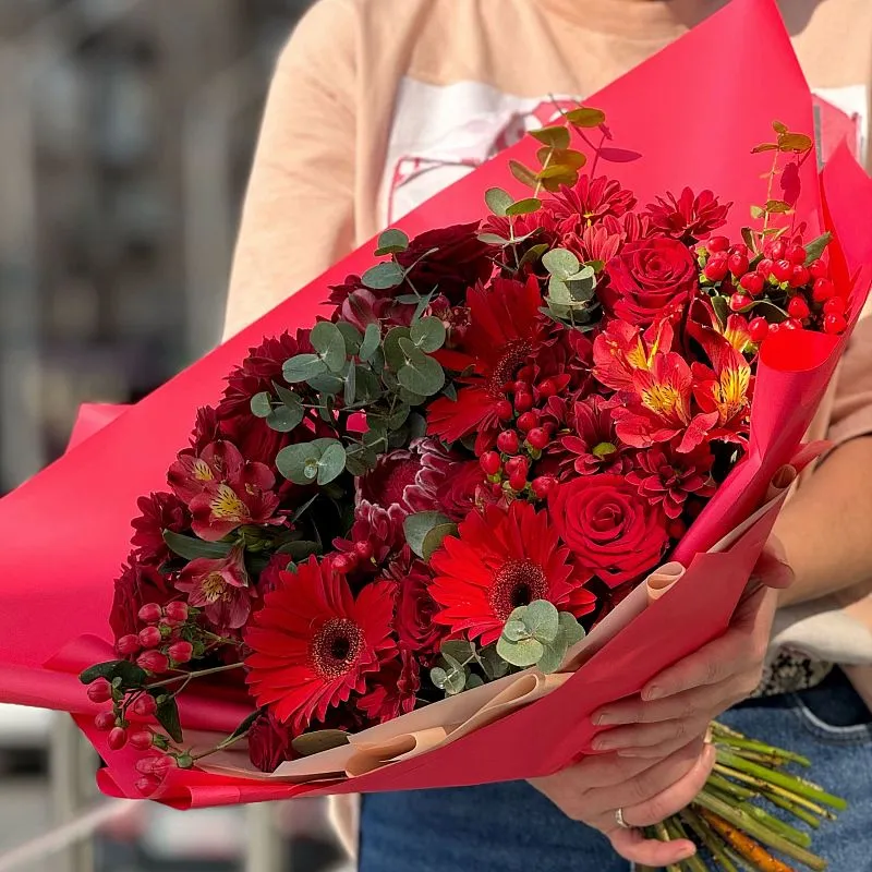 Большой букет из хризантем