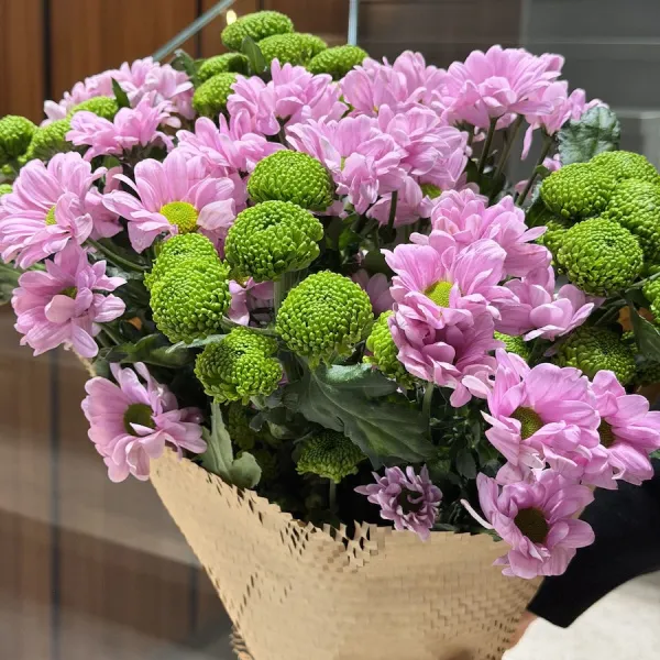 Букет из кустовых хризантем