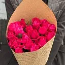 Букет из 17 малиновых роз (70 см)