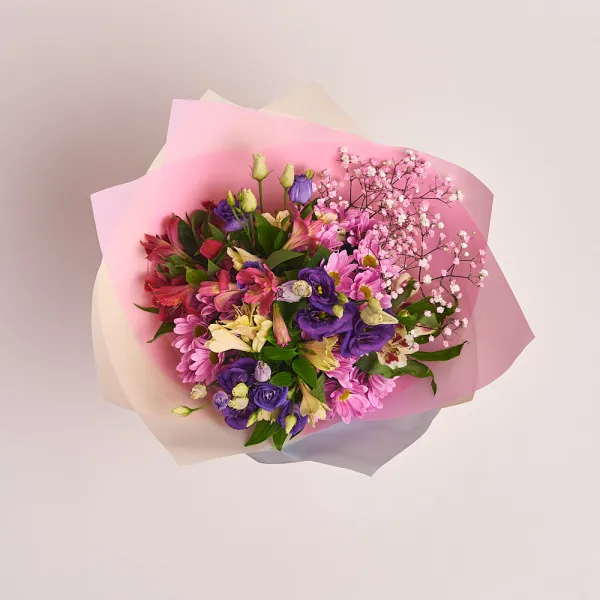 Букет из эустом и розовых хризантем (55 см)