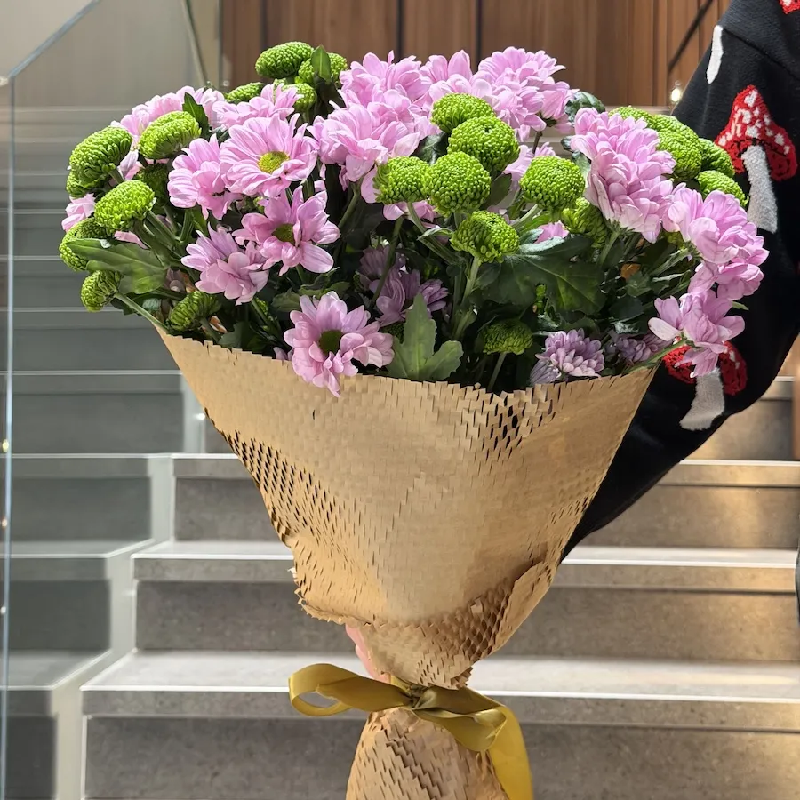 Букет из кустовых хризантем