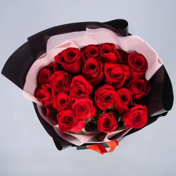 Букет из 19 бордовых роз (60 см)