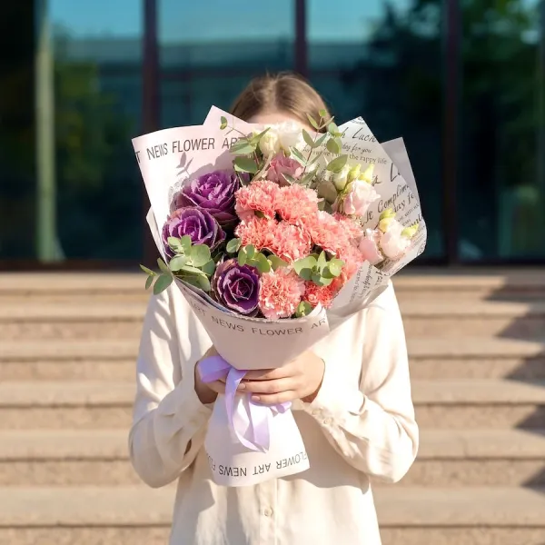 Букет из гвоздик и брассики