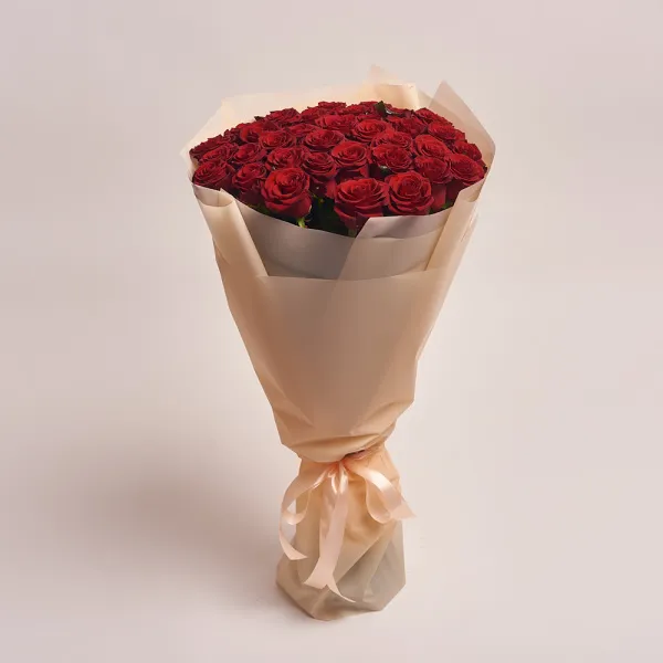 Букет из 35 темно-красных роз (60 см)