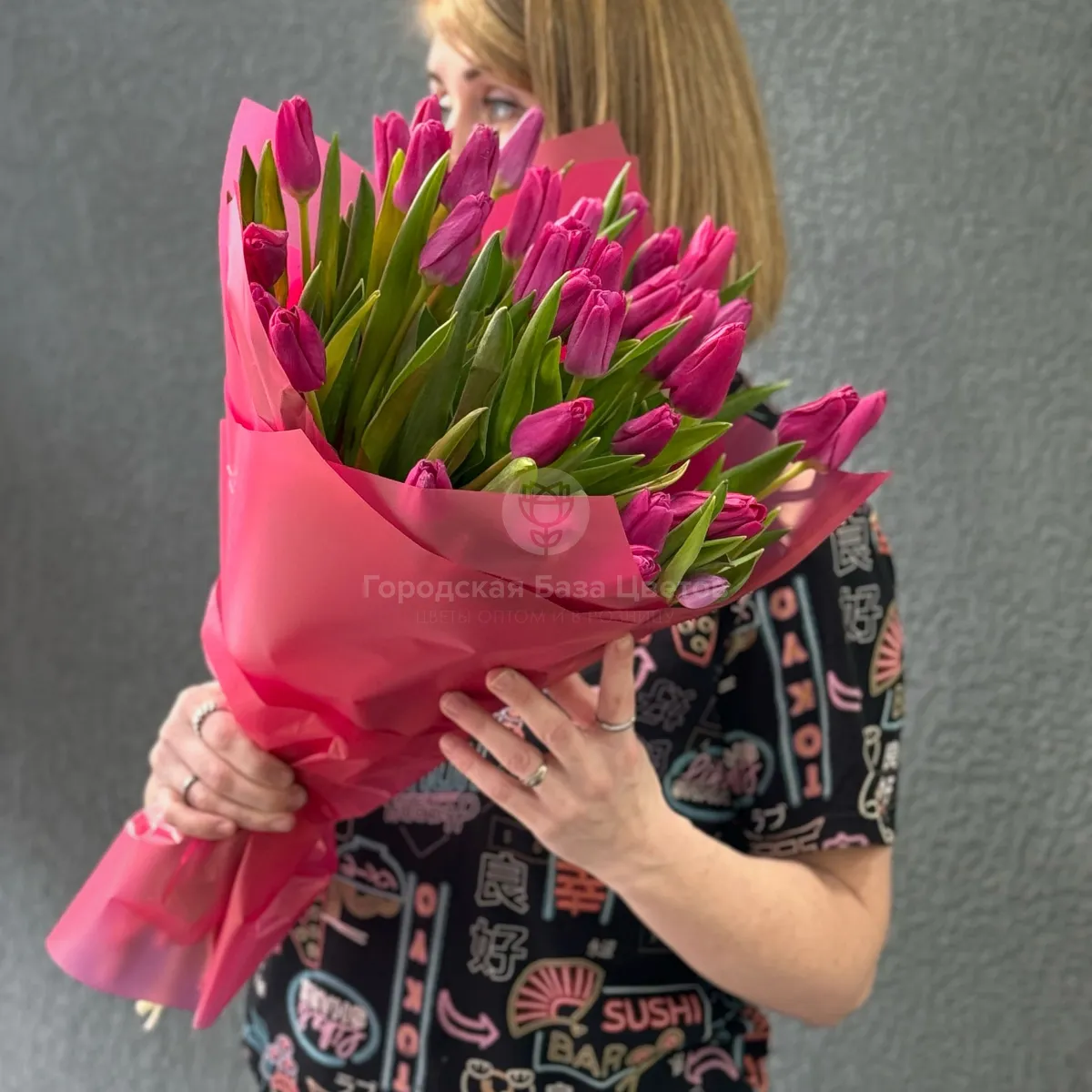 27 красных тюльпанов фото №3 27 красных тюльпанов