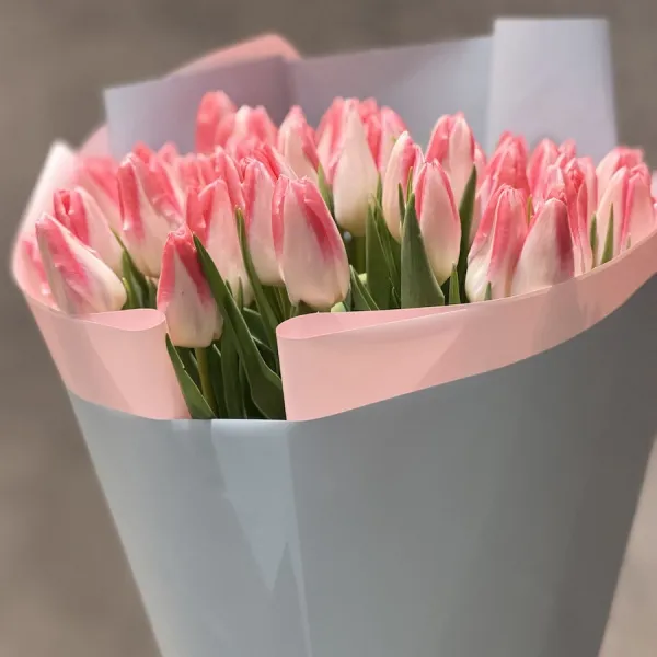 Букет из тюльпанов