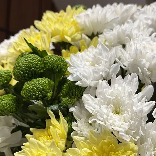 Букет из кустовых хризантем