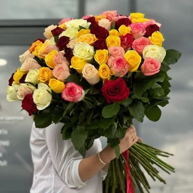 Букет из разноцветных роз, 71 шт.