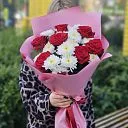 Букет из хризантем и красных роз (60 см)