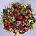 Букет из роз микс и эустом
