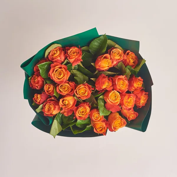 25 оранжево-желтых роз (60 см)