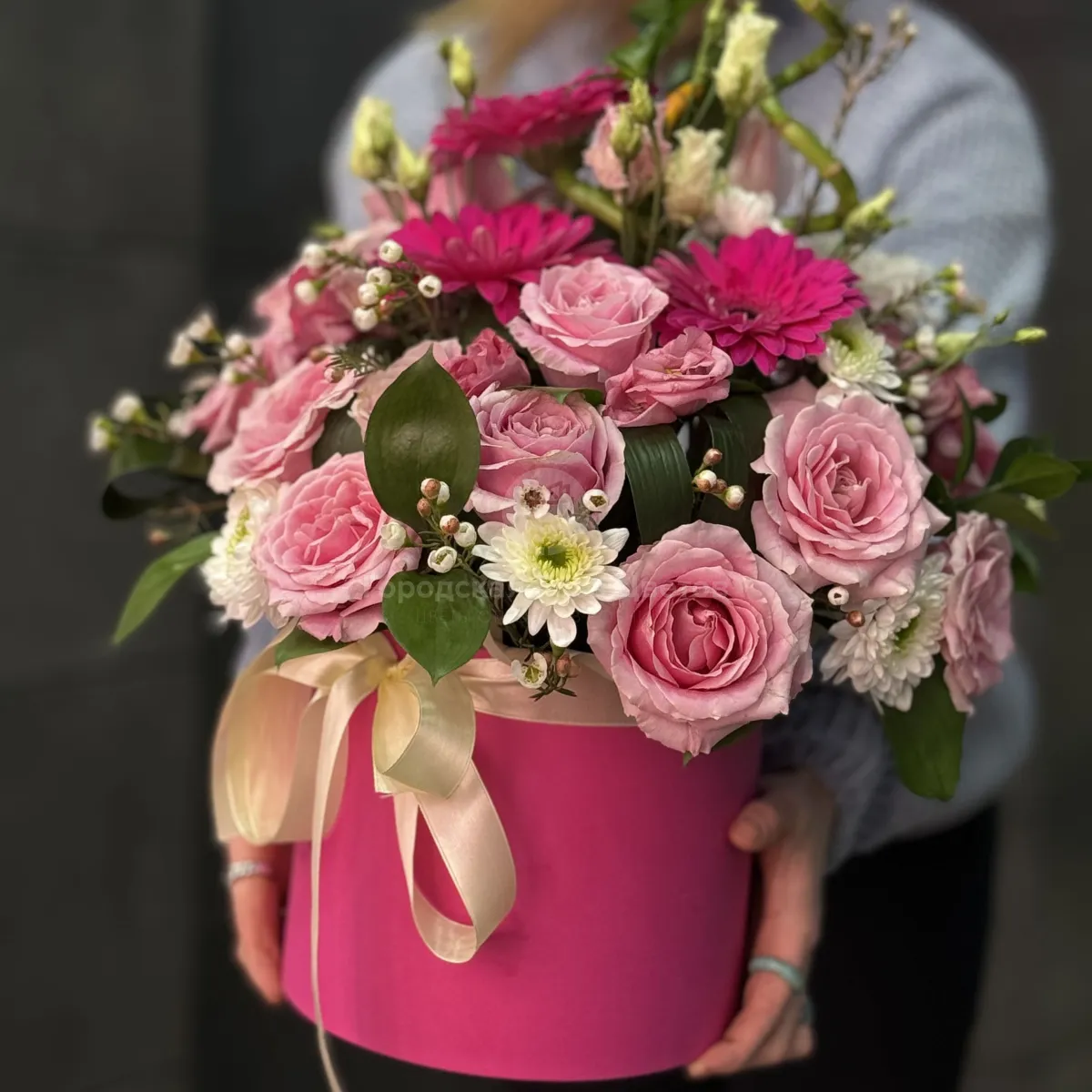 Букет из хризантем, роз и гербер